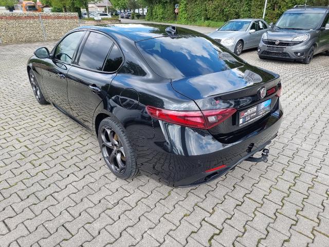 Alfa Romeo Giulia Veloce Q4 Automatik I NAVI Schiebedach 