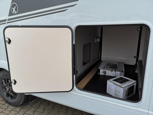 Etrusco Teilintegrierte Fiat 24 T7400SB | Complete Selection Gasregler DuoControl + EisEx Markise Hubbett Sofort verfügbar! 