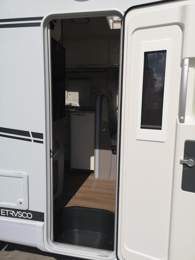 Etrusco Integrierte Fiat 24 I6900SB | 140 Automatik TV-Paket Chassis Paket Sofort verfügbar! 