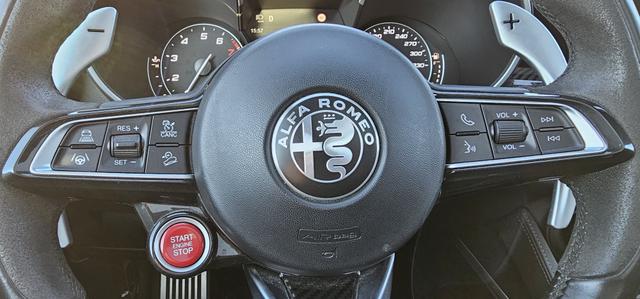 Alfa Romeo Stelvio 2.9 V6 Bi-turbo Quadrifoglio Q4 