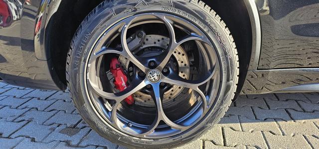 Alfa Romeo Stelvio 2.9 V6 Bi-turbo Quadrifoglio Q4 