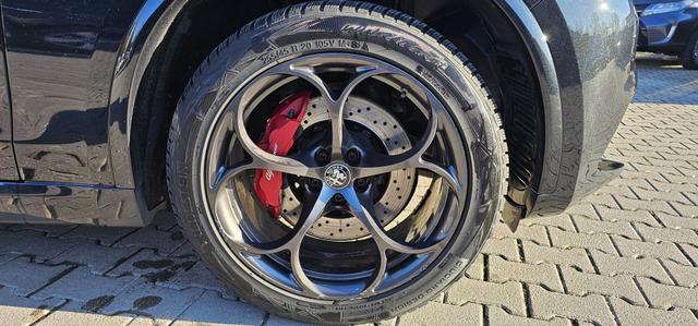 Alfa Romeo Stelvio 2.9 V6 Bi-turbo Quadrifoglio Q4 
