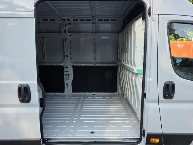 Fiat Ducato Kastenwagen Serie 2 Maxi 35 L4H2 180 M-Jet AT | Heckflügeltüren mit 260° Öffnung Sofort verfügbar 
