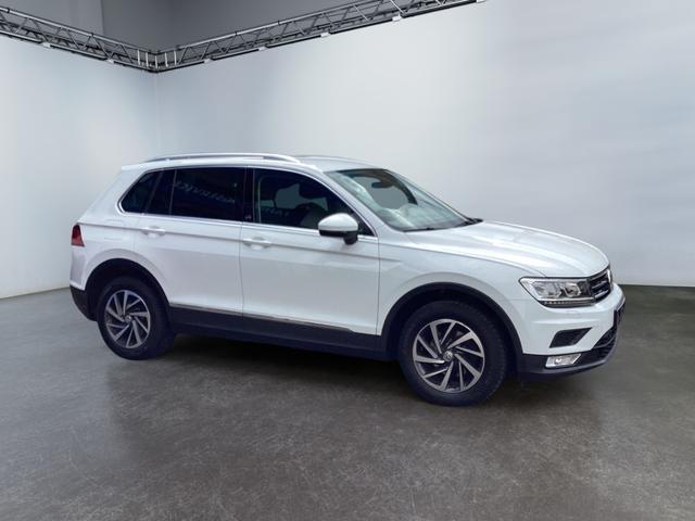 Volkswagen / Tiguan / Weiß / / / 
