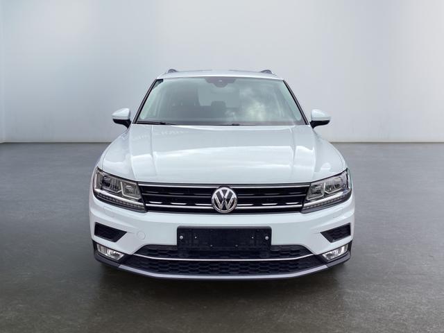 Volkswagen / Tiguan / Weiß / / / 