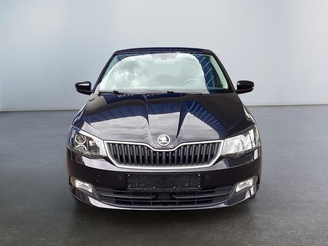 Skoda / Fabia / Schwarz / / / 