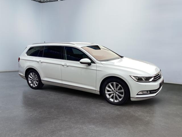 Volkswagen / Passat Variant / Weiß / / / 