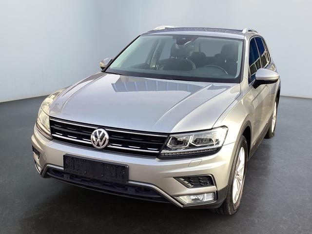 Volkswagen / Tiguan / Gold / / / 