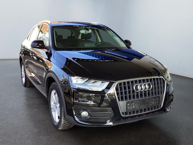 Audi / Q3 / Schwarz / / / Q3 1.4 TFSI