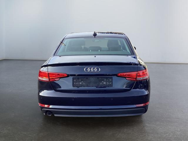 Audi / A4 Limousine / / / / 