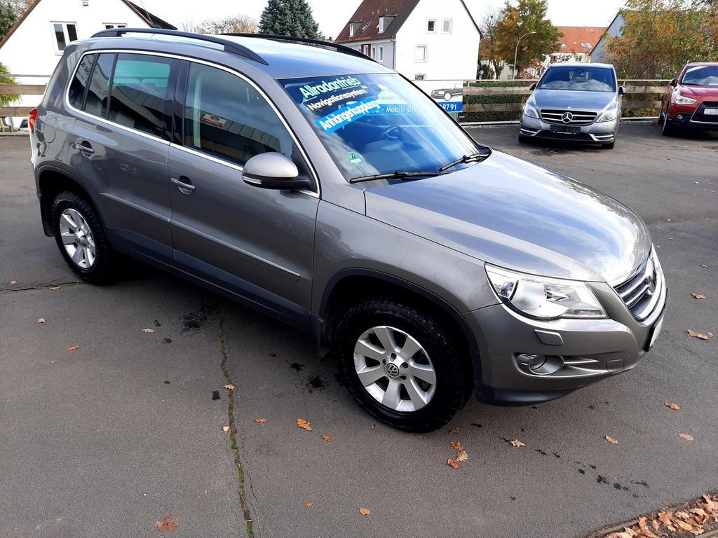 Track field tiguan