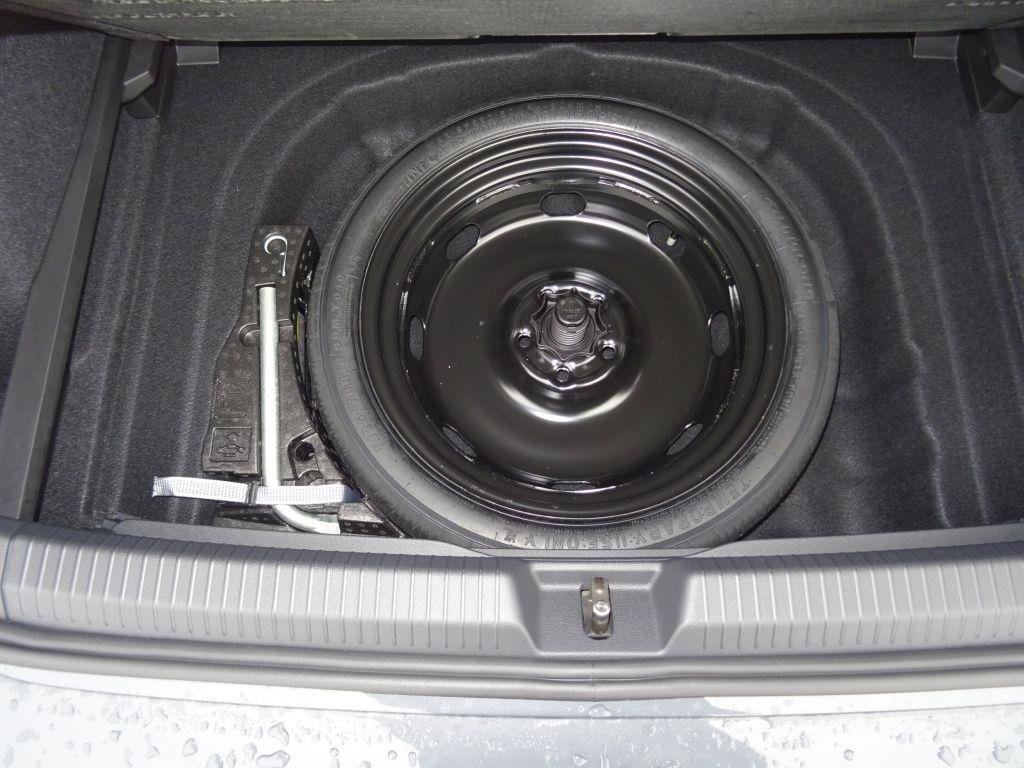 Volkswagen Golf 1,5 TSI BMT Life ACC LED MIRRORLINK PDC