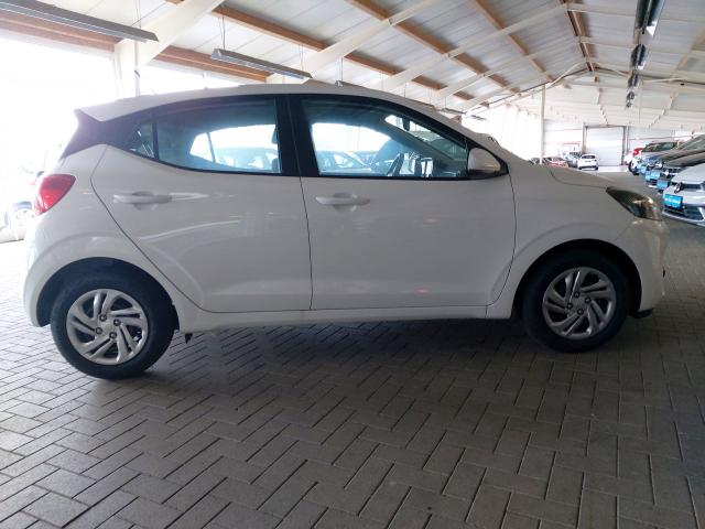Hyundai i10 1,0 Select 5-Gang KAMERA NAVI NEBELS PDC 