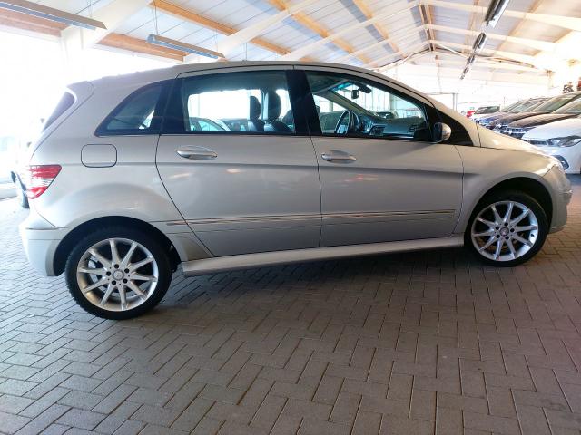 Mercedes-Benz B-Klasse B150 Sports Tourer ALU Klima Sitzheizung 