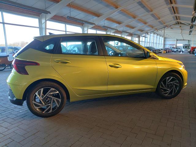 Hyundai i20 1,2i Select ALU Kamera Navi PDC Sitzheizung 