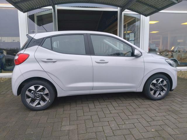 Hyundai i10 1,0 Select 5-Gang ALU KAMERA NAVI NEBELS PDC 