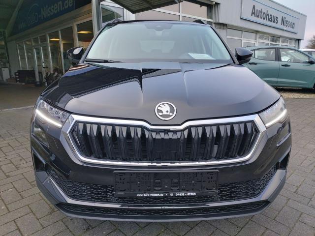 Skoda Karoq 1,5 TSI DSG Selection AHK Kamera LED PDC Winterpaket 