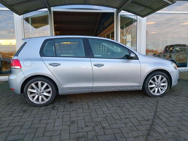 Volkswagen Golf 1,4 TSI DSG7 Highline AHK Licht-Sicht PDC Winterpaket 