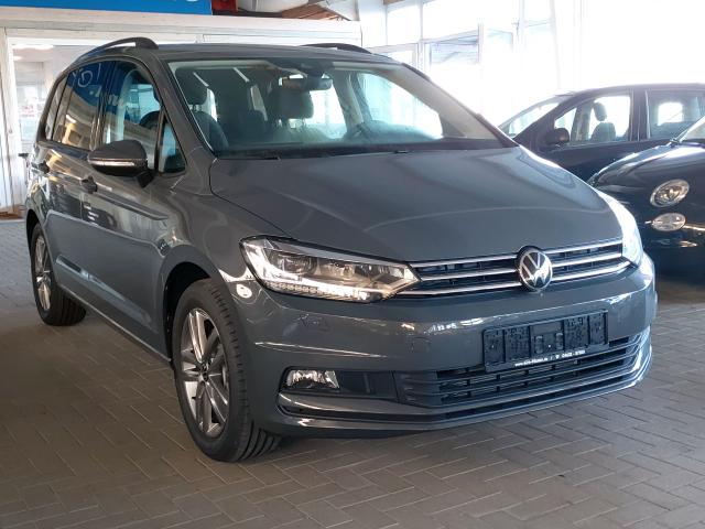Volkswagen TOURAN 1,5 TSI DSG7 Comfortline 7-Sitzer ACC EasyOpen Winterpaket 