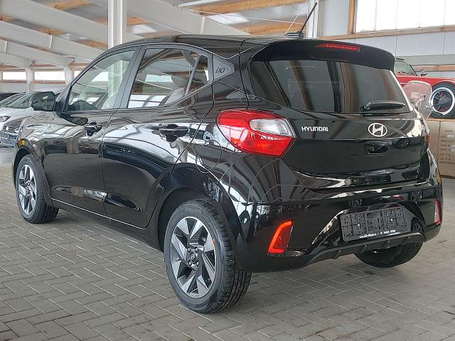 Hyundai i10 1,2 Automatik Premium ALU Kamera Klimaautomatik Sitzheizung 