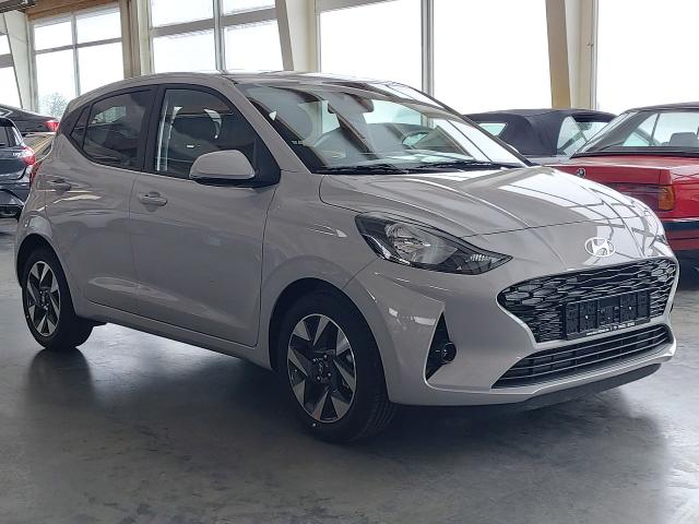 Hyundai i10 1,2 Automatik Premium ALU Kamera Klimaautomatik Sitzheizung 