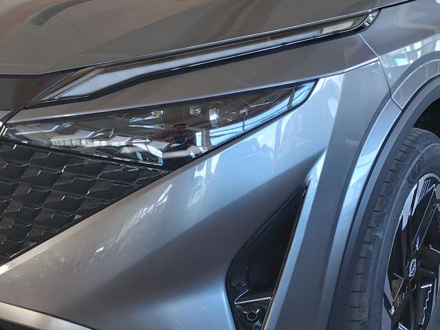 Nissan Qashqai 1,3 DIG-T Automatik N-Connecta ACC 360&deg; Kamera Winterpaket 