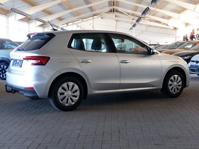 Skoda Fabia 1,0 TSI DSG7 Selection LED PDC SITZHEIZUNG 