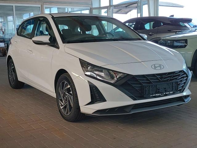 Hyundai i20 1,2i Select ALU Kamera Navi PDC Sitzheizung 