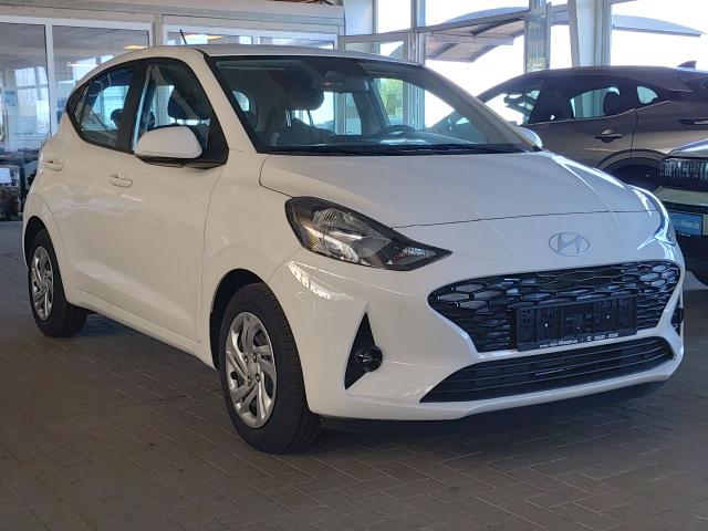Hyundai i10 1,0 Select 5-Gang KAMERA NAVI NEBELS PDC 