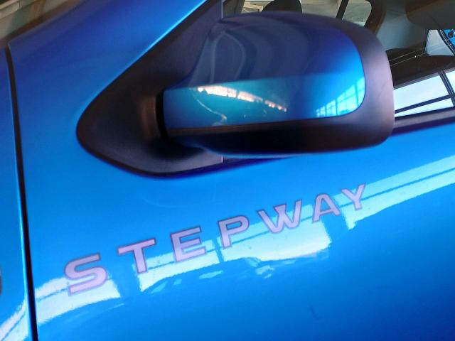 Dacia Sandero Stepway TCe 90 Prestige AHK Bluetooth Navi PDC Tempomat 