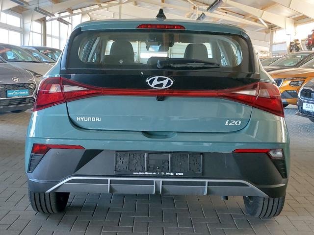 Hyundai i20 1,2i Select Alu Klima Kamera NAVI PDC 