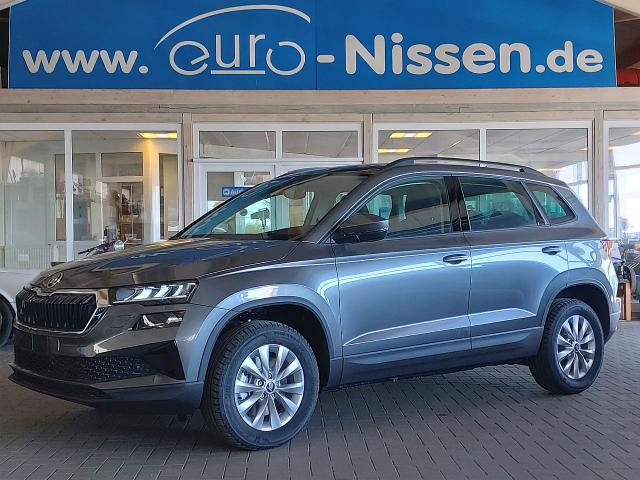 Skoda Karoq - 1,5 TSI DSG Selection AHK Kamera LED PDC Winterpaket