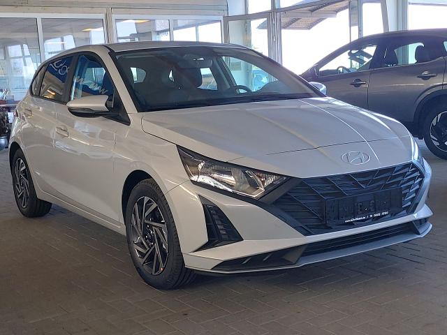 Hyundai i20 1,2i Select Alu Klima Kamera NAVI PDC 