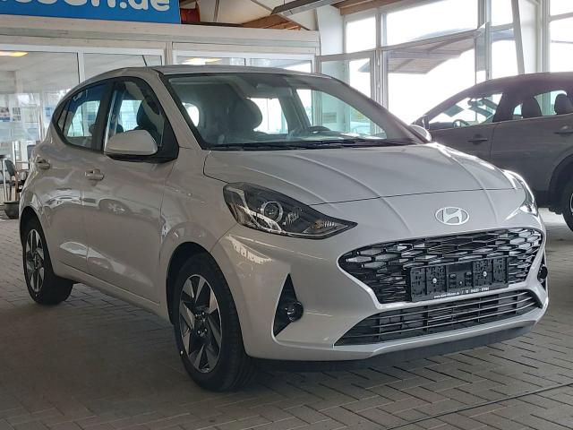 Hyundai i10 1,0 Select 5-Gang ALU KAMERA NAVI NEBELS PDC 