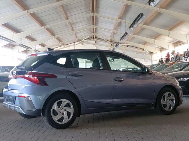 Hyundai i20 1,2i Comfort Kamera Klima Navi PDC 