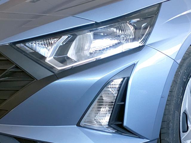 Hyundai i20 1,2i Comfort Kamera Klima Navi PDC 