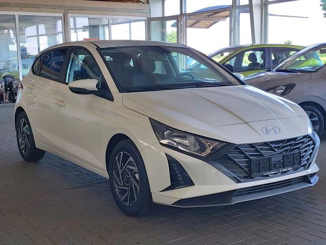 Hyundai i20 1,2i Select Alu Klima Kamera NAVI PDC 