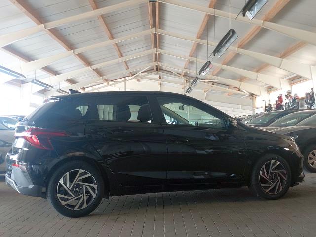 Hyundai i20 1,2i Select Alu Klima Kamera NAVI PDC 