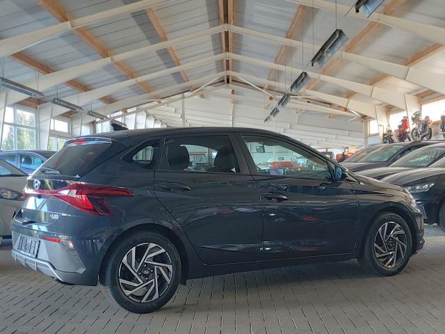 Hyundai i20 1,2i Select Alu Klima Kamera NAVI PDC 