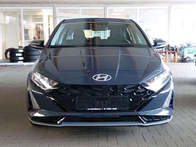 Hyundai i20 1,2i Comfort Kamera Klima Navi PDC 