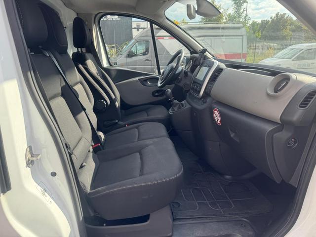 Renault Trafic L2H1 2,9t Komfort/1 Jahr Garantie/ 1.Hand 