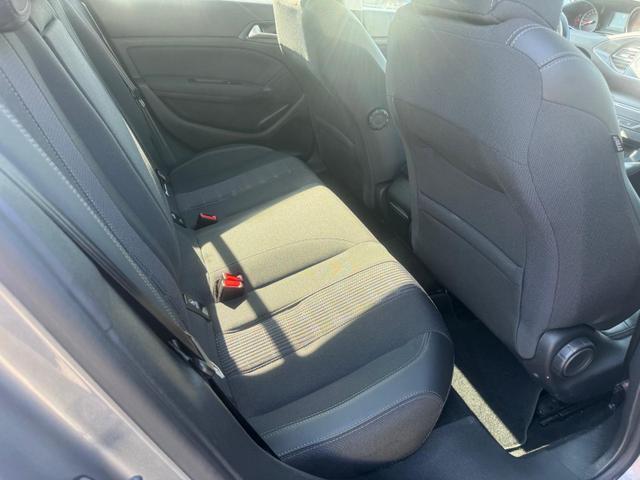 Peugeot 308 Allure/ 1 Jahr Garantie/TÜV NEU 