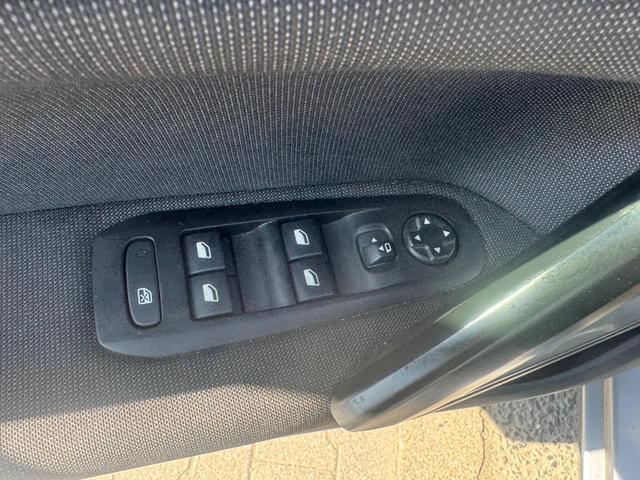 Peugeot 308 Allure/ 1 Jahr Garantie/TÜV NEU 