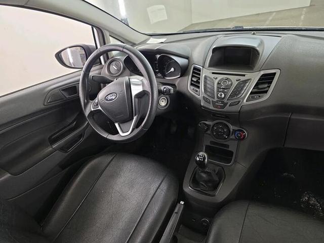 Ford Fiesta 1.Hand/1 Jahr Garantie/TÜV NEU 