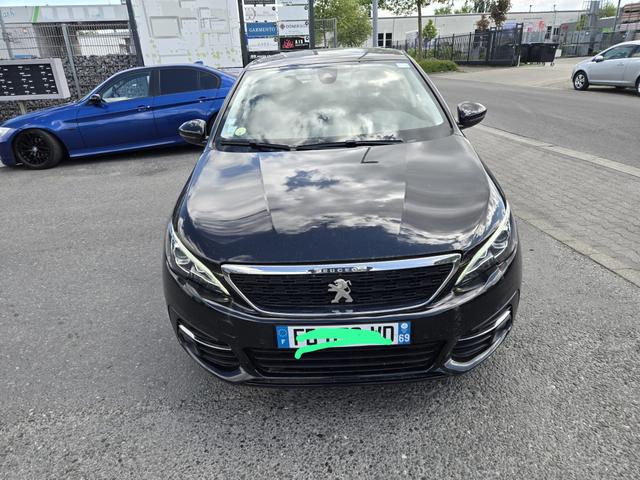 Peugeot 308 SW - Active Business /1.Hand/SHZ/PDC