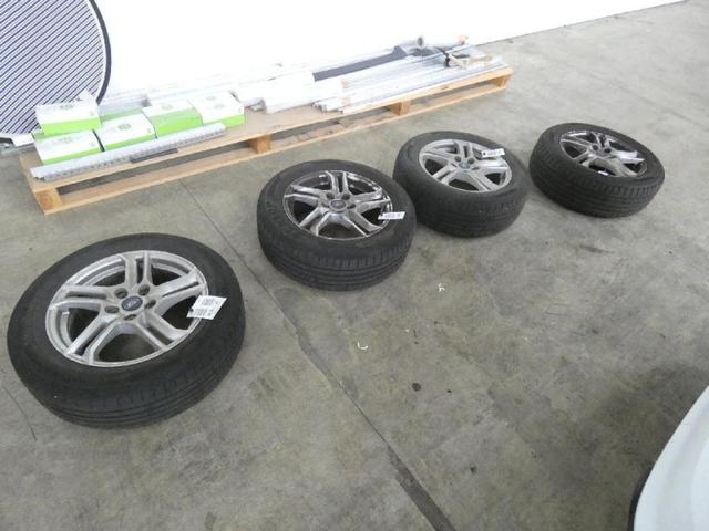 Ford Focus Cool & Connect/1 Jahr Garantie/TÜV Neu /1.Hand/NAVI 