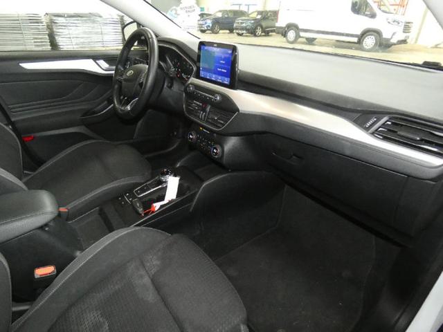 Ford Focus Cool & Connect/1 Jahr Garantie/TÜV Neu /1.Hand/NAVI 
