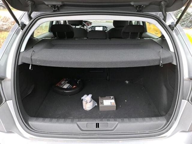Peugeot 308 Acess Business/1 Jahr Garantie/ 1.Hand 
