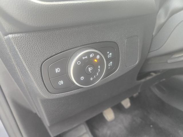 Ford Focus Cool & Connect/1 Jahr Garantie/TÜV Neu /1.Hand/Kamera 
