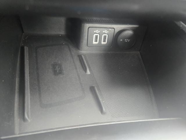 Ford Focus Cool & Connect/1 Jahr Garantie/TÜV Neu /1.Hand/Kamera 